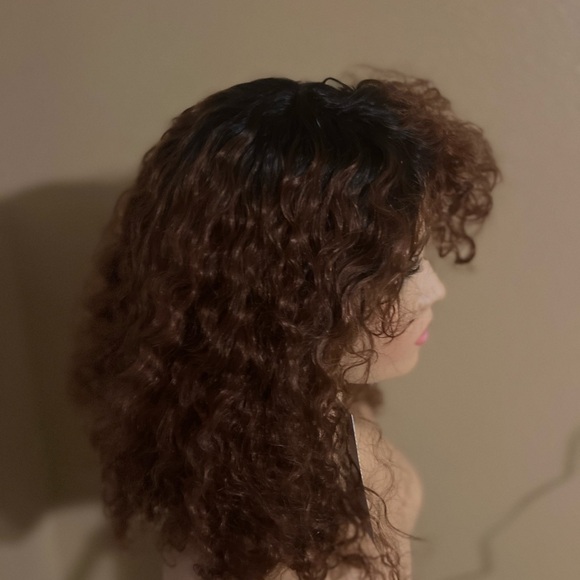 Auburn Curly Shoulder-Length Wig with Bangs – Soft Synthetic 14 inches - Picture 2 of 6